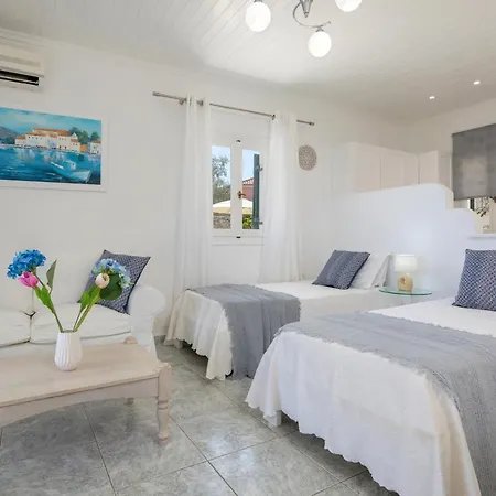 Kostas * آغيوس نيكولاوس