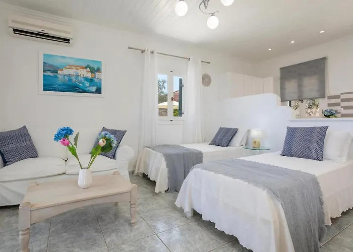 Kostas * 圣尼古拉奥斯