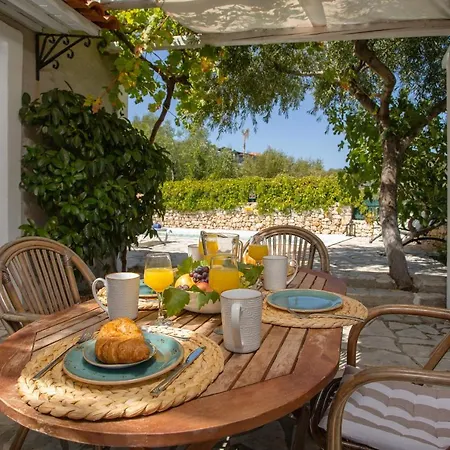 Semesterbostad Kostas Agios Nikolaos (Zakynthos)